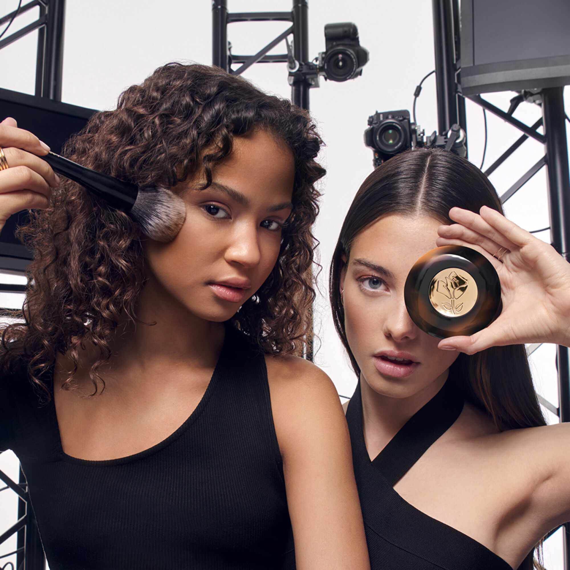 TEINT IDOLE ULTRA WEAR C.E SKIN TRANSFORMING HIGHLIGHTER