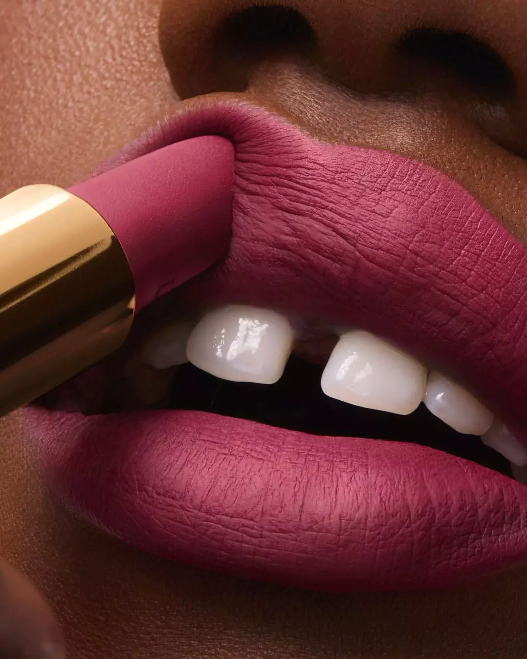 Absolue Rouge Makeup