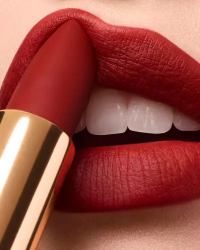 The Absolute Red lips illustration